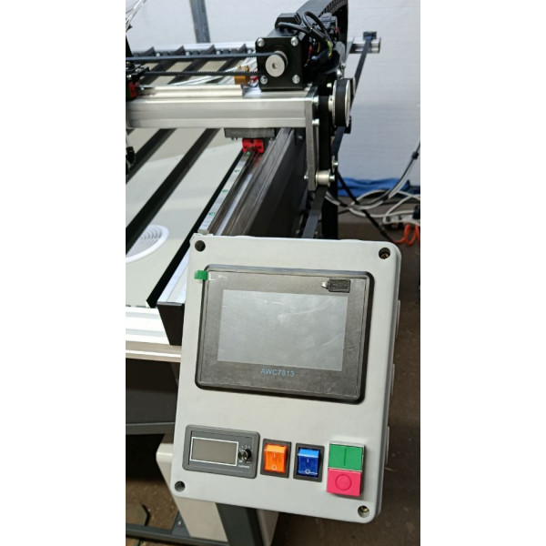 Лазерний СО2 верстат 1617 PRO